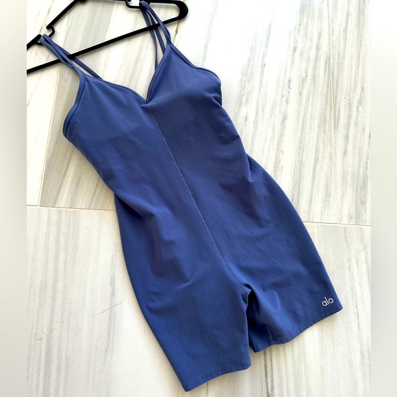 ALO Yoga Pants - Alo Yoga Suns Out Onsie
